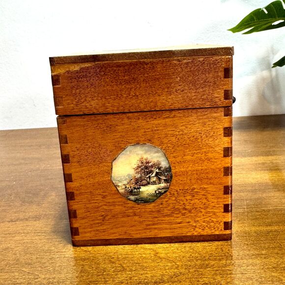 Vintage Woodpecker WoodWare Wood Box Hand Painted in Japan 6x4x5 Wooden - Picture 6 of 14